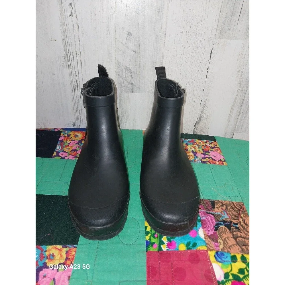 Madewell Women’s Waterproof Zip Up Lug Sole Rain Boot Black